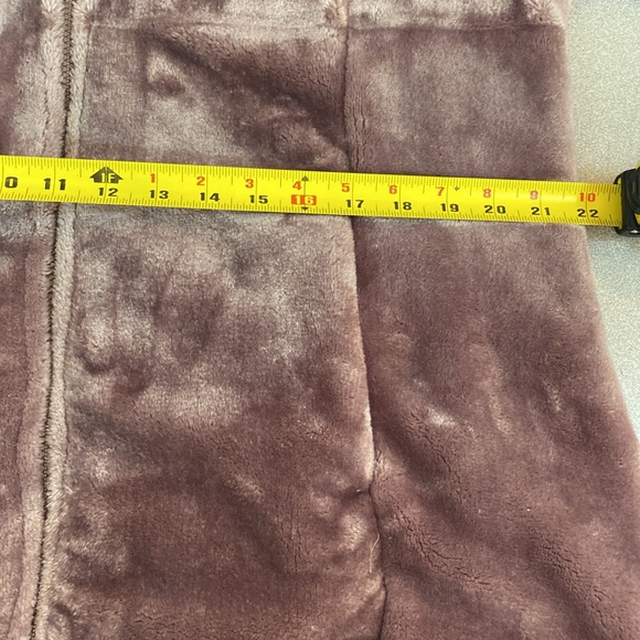 32 Degrees Heat - plush faux fur jacket. Size XL - Picture 4 of 6